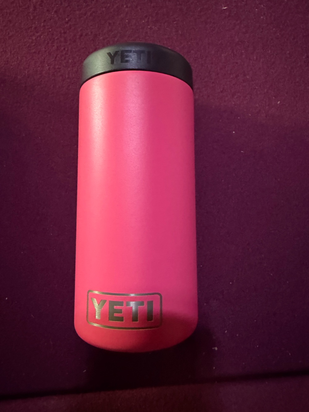 Yeti Slim Colster - Tropical 🏝️ Pink